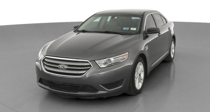 2016 Ford Taurus SE Hero Image