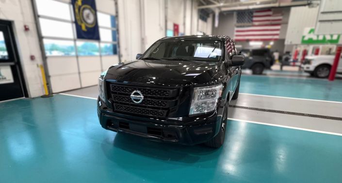 2021 Nissan Titan SV Hero Image