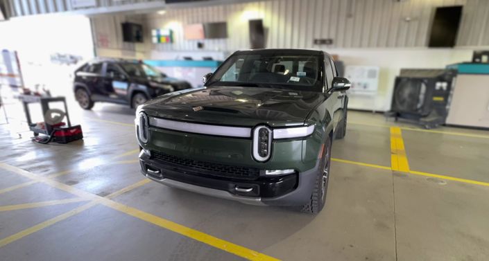 Thumbnail: 2022 Rivian R1T - 1