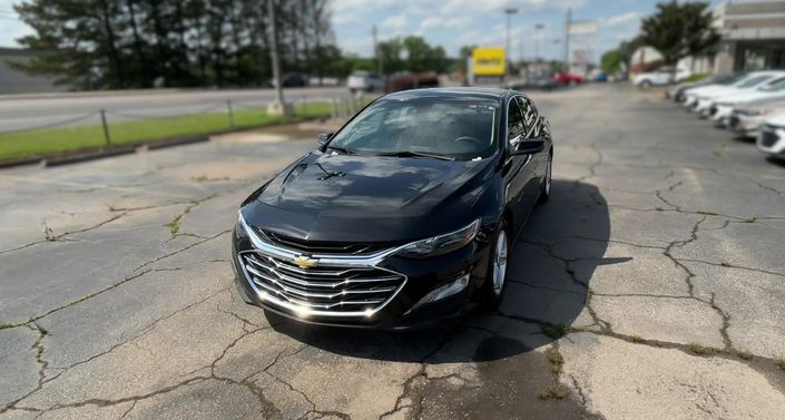 2023 Chevrolet Malibu LT Hero Image