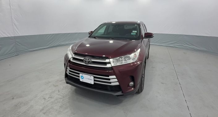 2019 Toyota Highlander XLE -
                Kansas City, MO