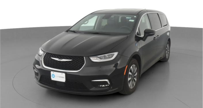 2023 Chrysler Pacifica Hybrid Touring L -
                Hebron, OH