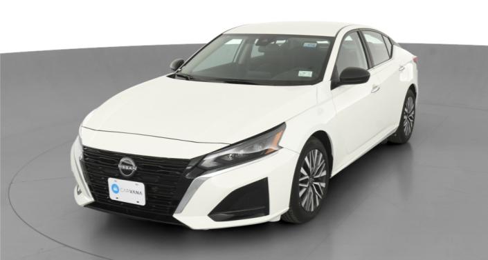 2025 Nissan Altima SV Hero Image