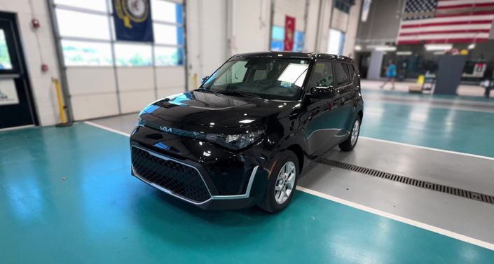 2025 Kia Soul LX Hero Image