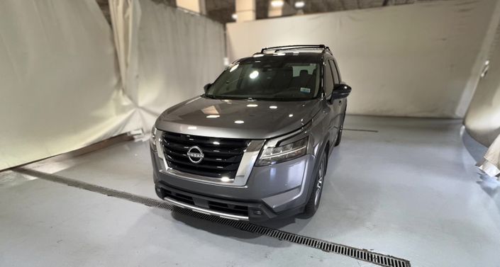 2022 Nissan Pathfinder Platinum Hero Image