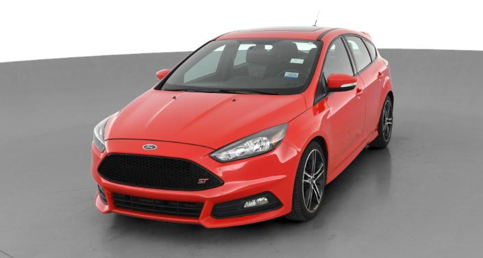 2016 Ford Focus ST Hero Image