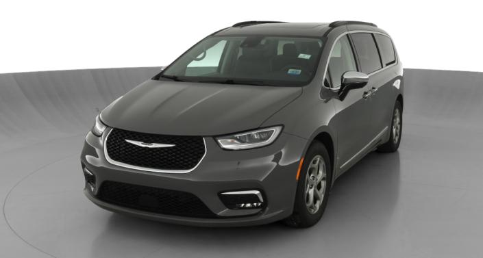 Thumbnail: 2023 Chrysler Pacifica - 1