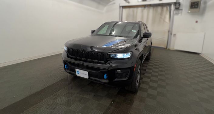 2023 Jeep Grand Cherokee Trailhawk 4xe Hero Image