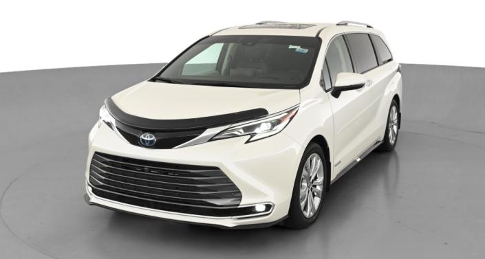 2021 Toyota Sienna Platinum -
                Beverly, NJ