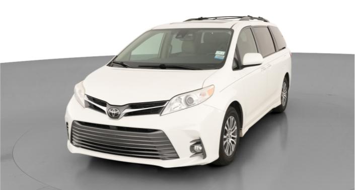 2020 Toyota Sienna XLE Premium -
                Auburn, GA
