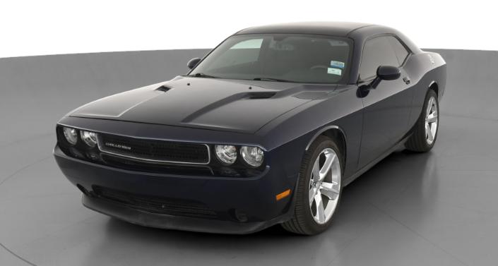 2013 Dodge Challenger SXT Hero Image