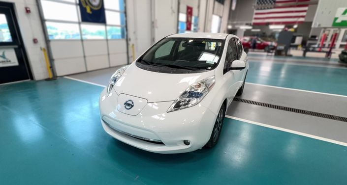 2016 Nissan Leaf SL Hero Image