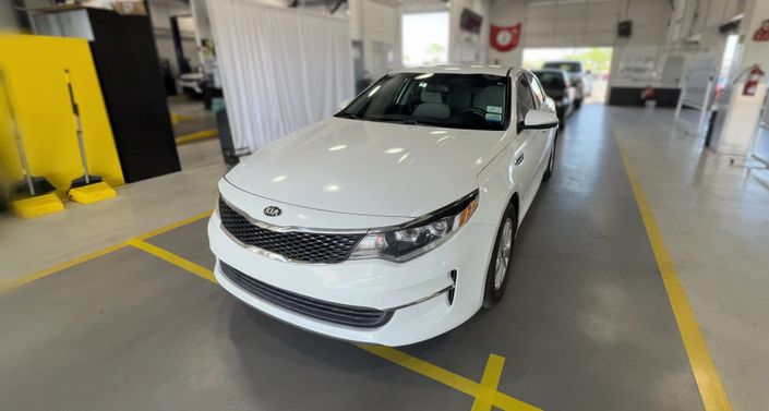 Thumbnail: 2016 Kia Optima - 1