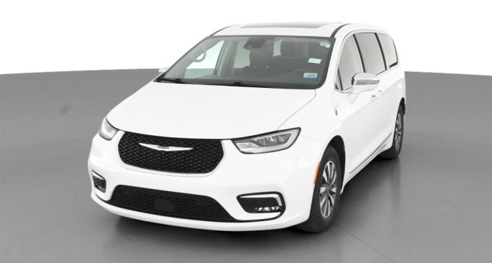 2022 Chrysler Pacifica Hybrid Limited -
                Trenton, OH