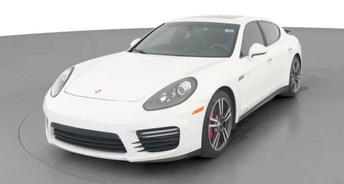 2016 Porsche Panamera GTS Hero Image