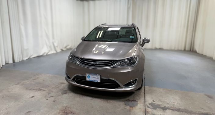 2018 Chrysler Pacifica Hybrid Limited -
                Riverside, CA
