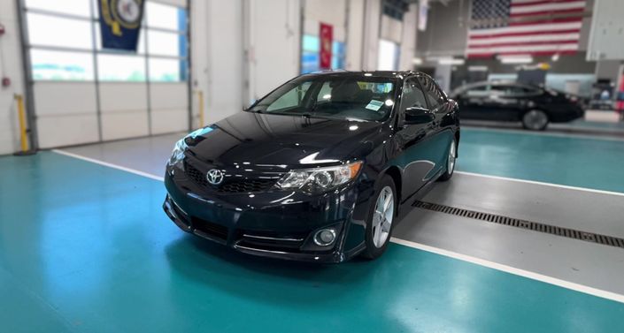 Thumbnail: 2014 Toyota Camry - 1