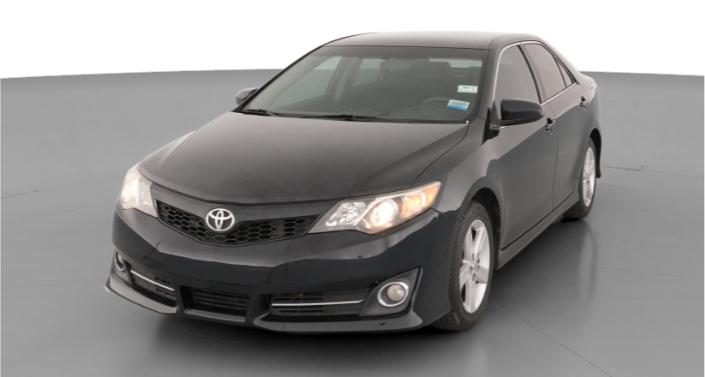 2012 Toyota Camry SE Hero Image