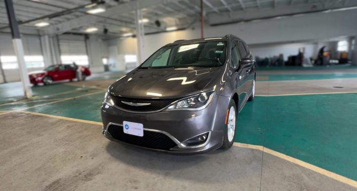 2017 Chrysler Pacifica  Hero Image