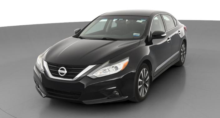 2016 Nissan Altima SL Hero Image