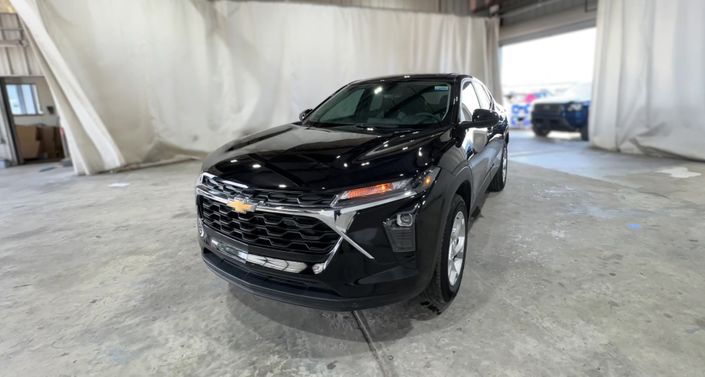 Thumbnail: 2024 Chevrolet Trax - 1