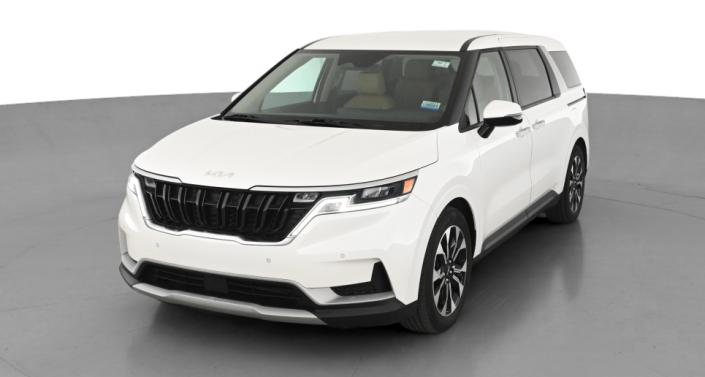 2022 Kia Carnival EX Hero Image