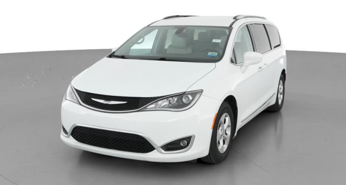 2017 Chrysler Pacifica  Hero Image