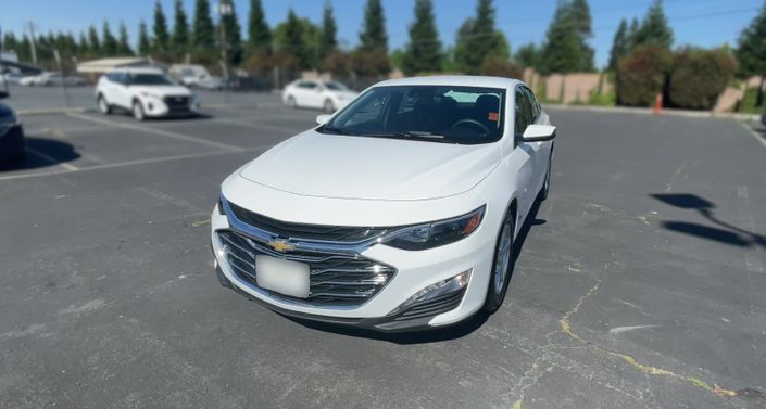 2024 Chevrolet Malibu LT Hero Image