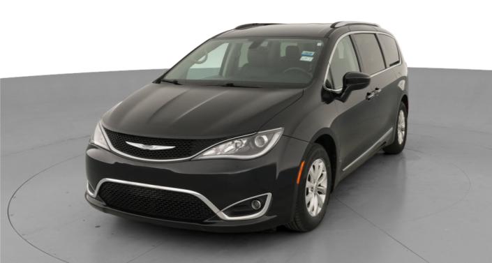 2018 Chrysler Pacifica Touring L -
                  Hebron, OH