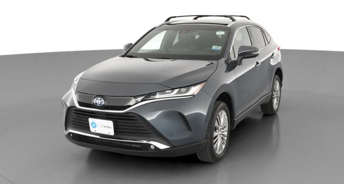 2024 Toyota Venza XLE Hero Image