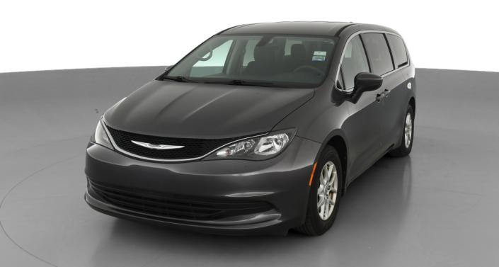 2017 Chrysler Pacifica LX -
                  Lorain, OH