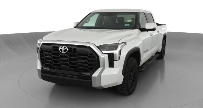 2023 Toyota Tundra Limited -
                Lorain, OH