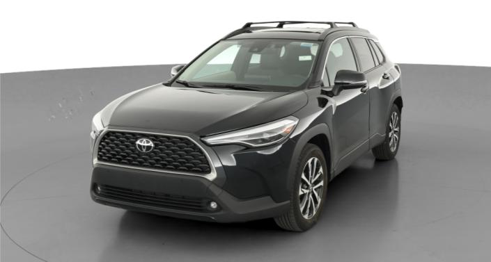 2022 Toyota Corolla Cross XLE -
                Lorain, OH