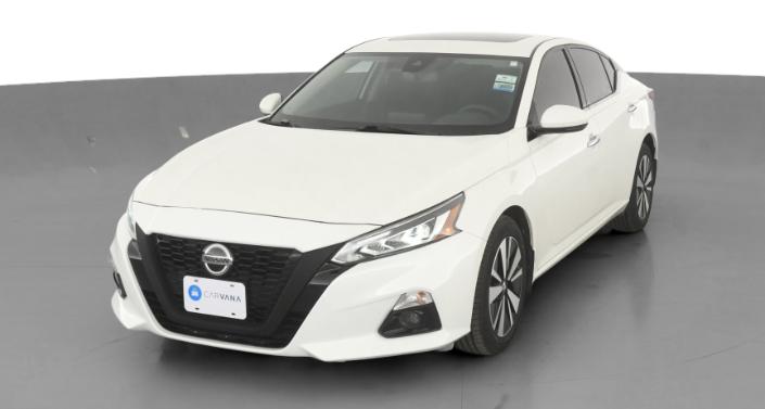 2020 Nissan Altima SV Hero Image