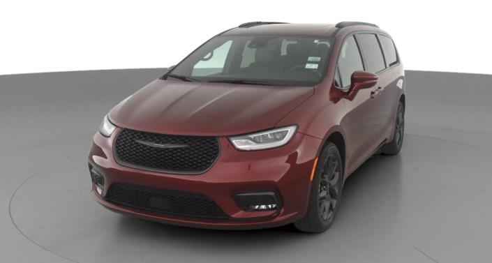 2021 Chrysler Pacifica Limited -
                Hebron, OH