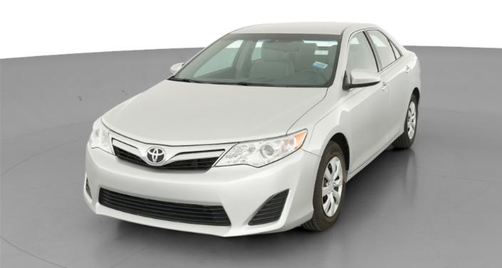 2014 Toyota Camry LE Hero Image