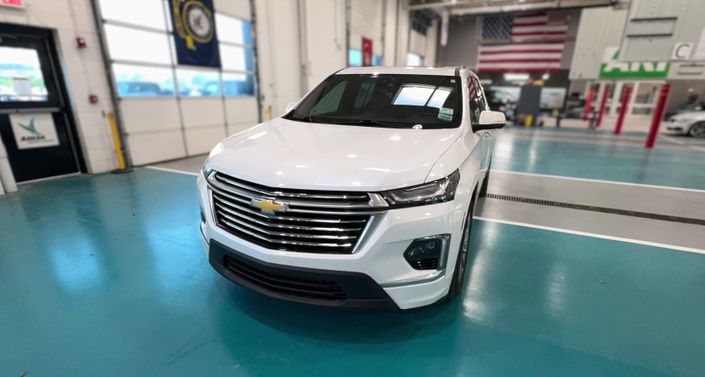 Thumbnail: 2023 Chevrolet Traverse - 1