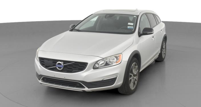 2017 Volvo V60 T5 -
                Hebron, OH