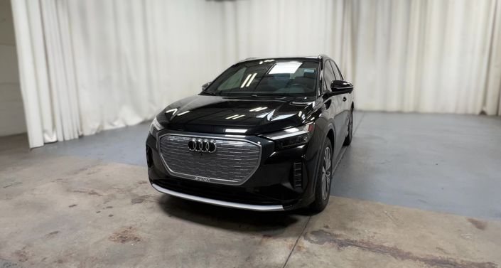 Thumbnail: 2023 Audi Q4 e-tron - 1