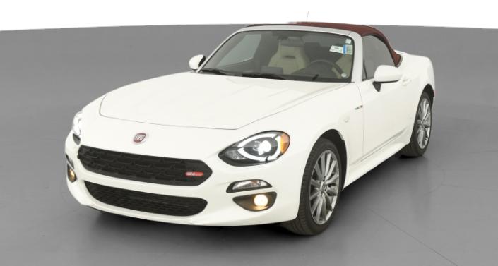 2019 Fiat 124 Spider Lusso Hero Image