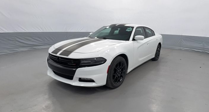 2016 Dodge Charger SXT Hero Image