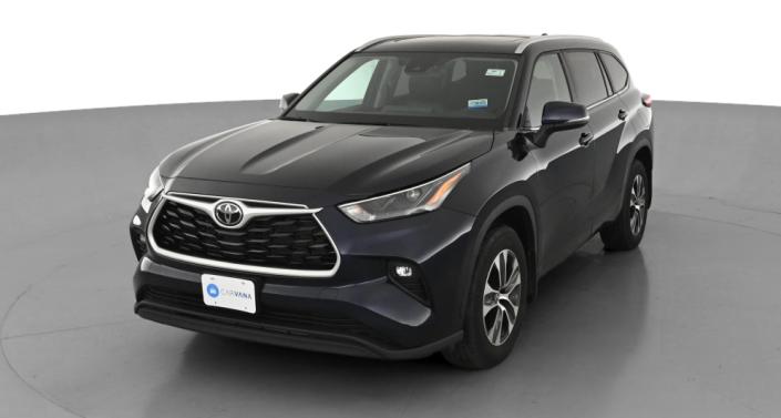 2023 Toyota Highlander XLE Hero Image