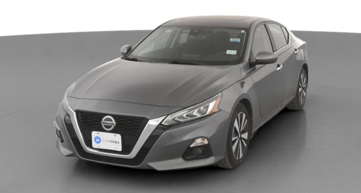 2020 Nissan Altima SV Hero Image