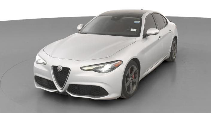 2017 Alfa Romeo Giulia Base Hero Image