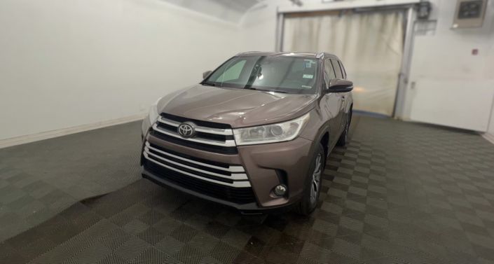 Thumbnail: 2017 Toyota Highlander - 1