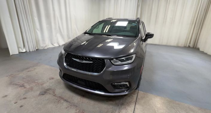 Thumbnail: 2022 Chrysler Pacifica - 1