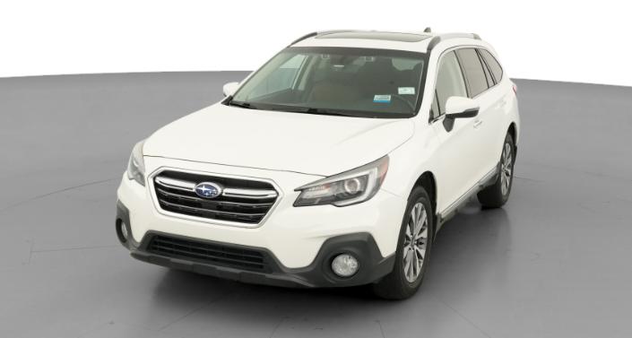 2019 Subaru Outback 2.5i Touring Hero Image
