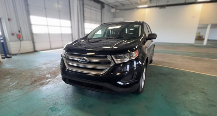 2016 Ford Edge SE Hero Image