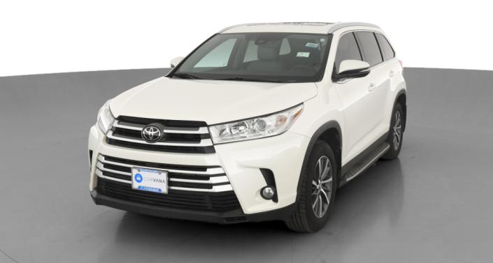 2019 Toyota Highlander XLE Hero Image