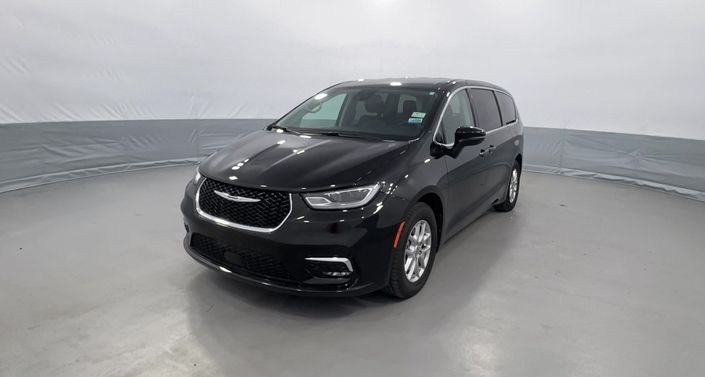 2023 Chrysler Pacifica Touring L -
                  Akron, NY